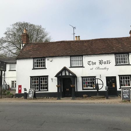 Bull Inn เรดดิ้ง ภายนอก รูปภาพ